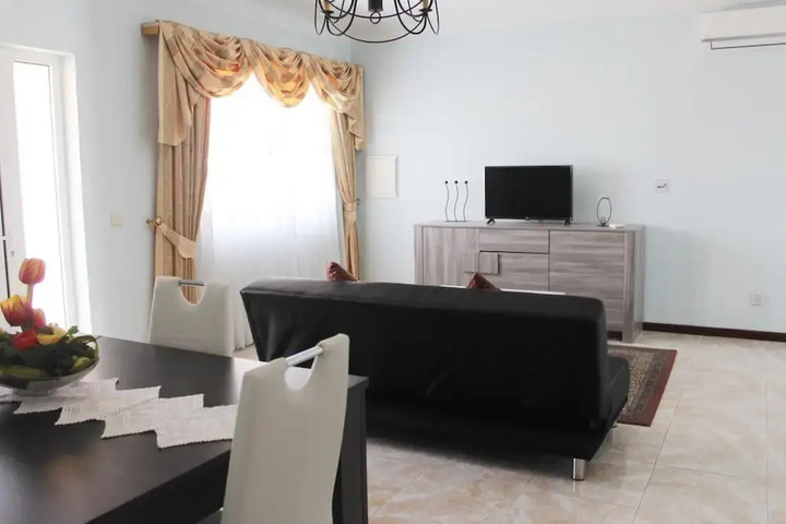 Room 4 of 15