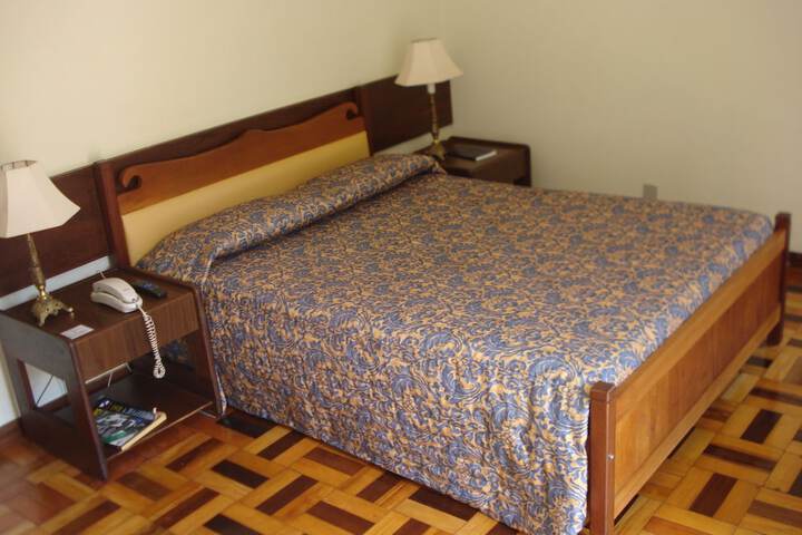 Room 35 of 121