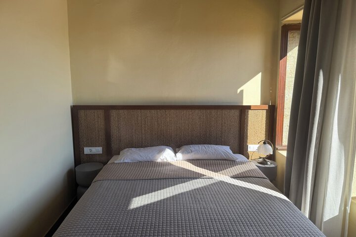 Room 104 of 129