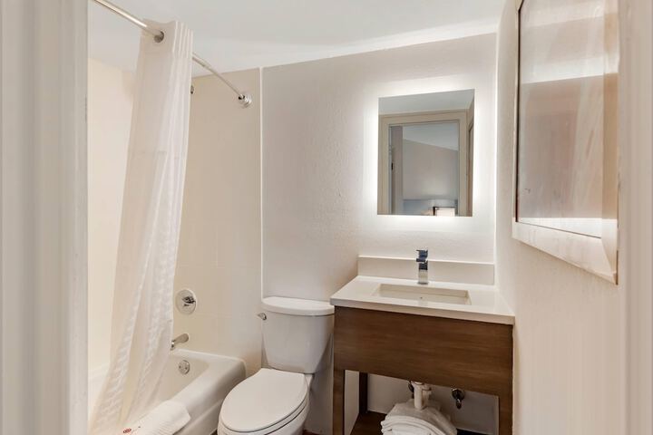 Room 42 of 55