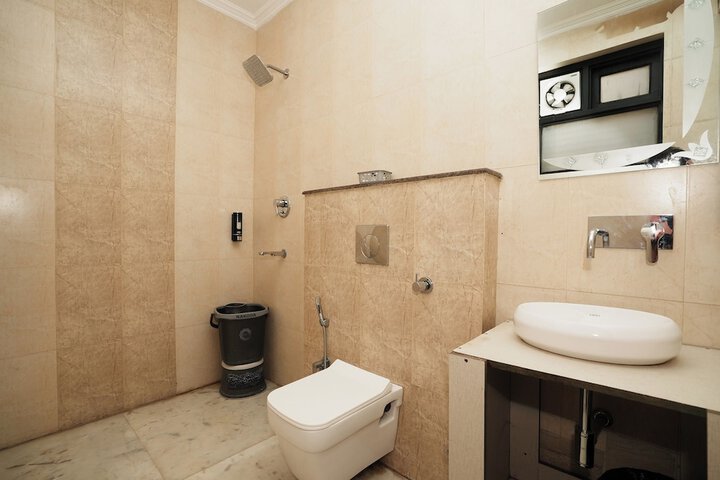 Room 21 of 29