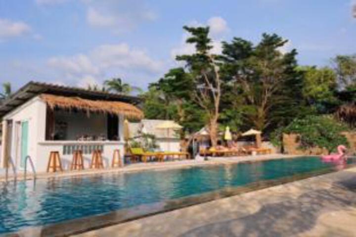 Pool 7 of 23