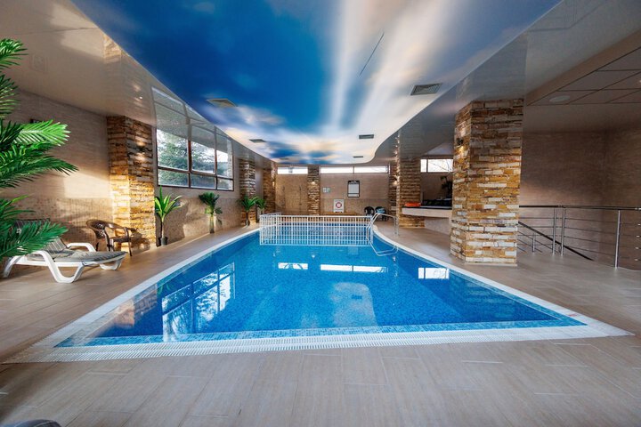 Pool 53 of 114