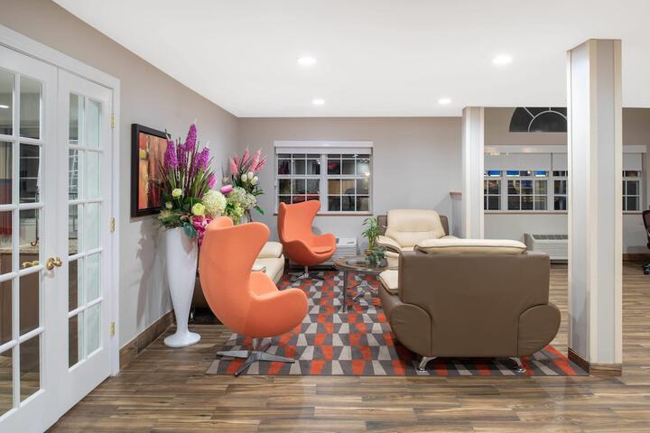 Guest Lobby