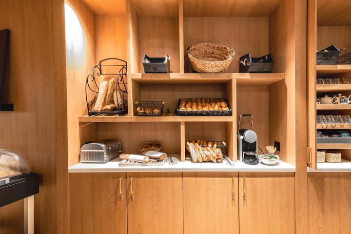 Breakfast/Coffee Service 58 of 109