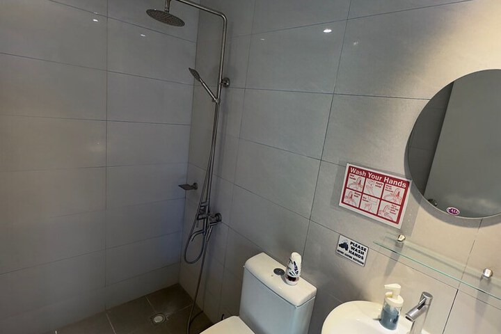 Room 40 of 69