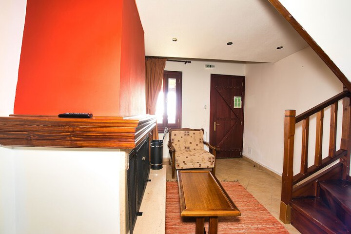 Room 43 of 49