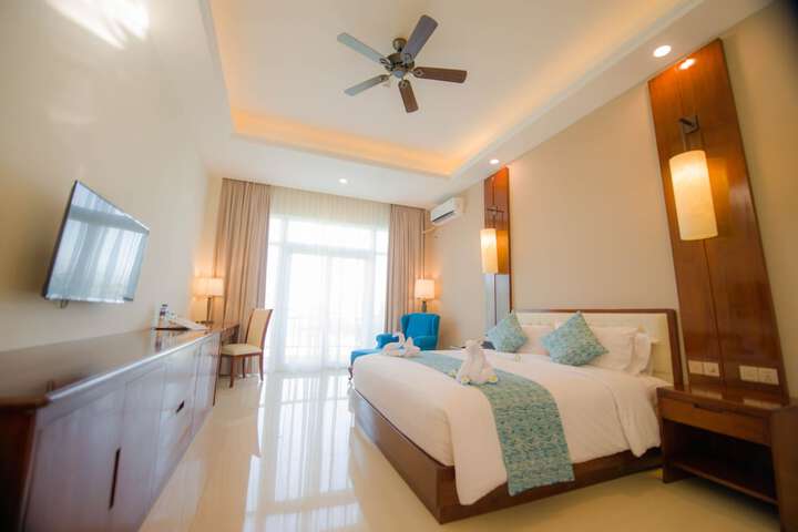 Room 15 of 111