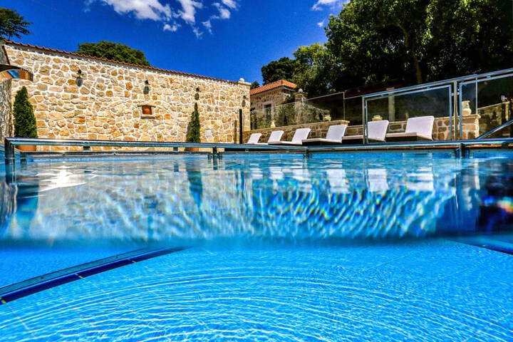 Pool 48 of 120