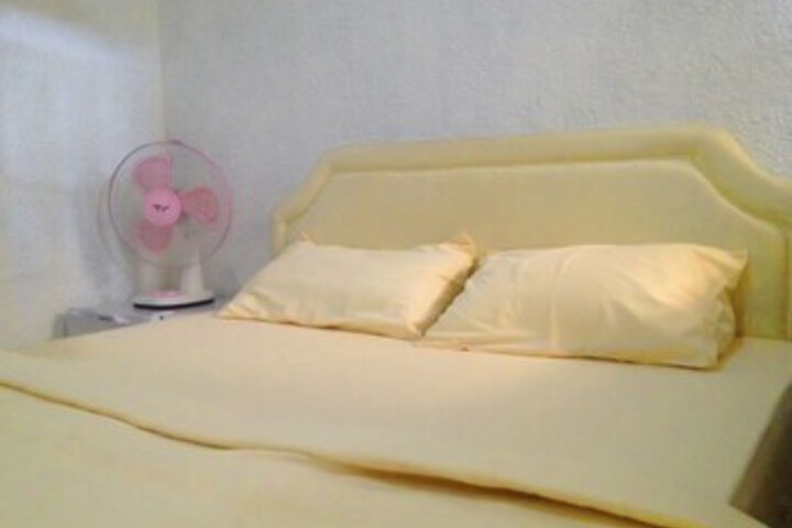 Room 17 of 25