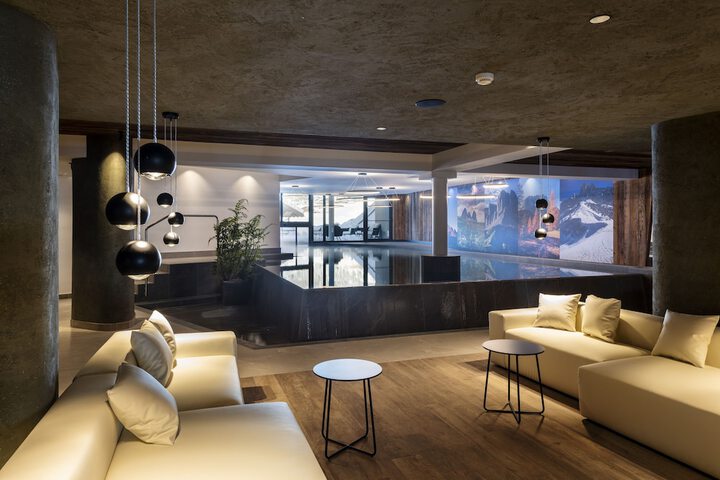 Hotel with Pool