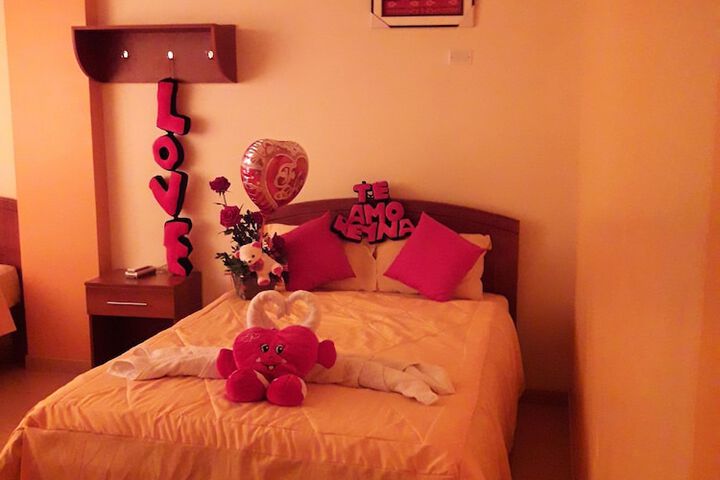 Room 11 of 17