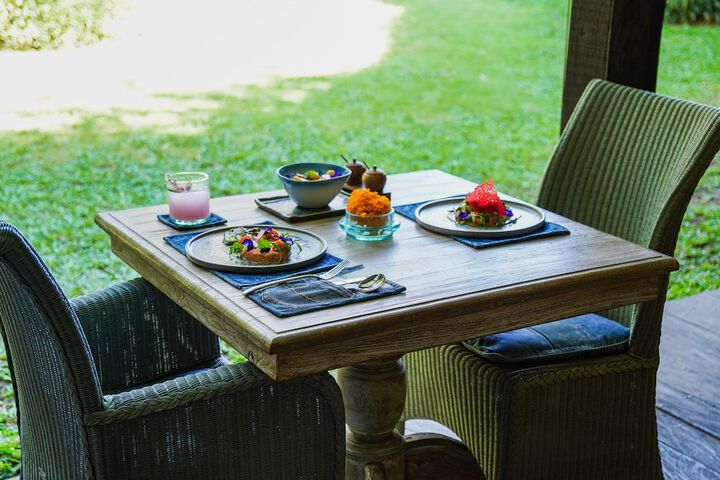 Dining 206 of 227