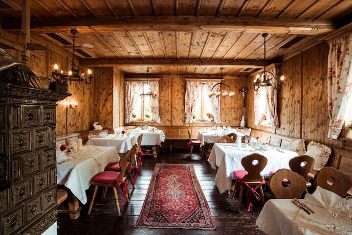 Dining Photos