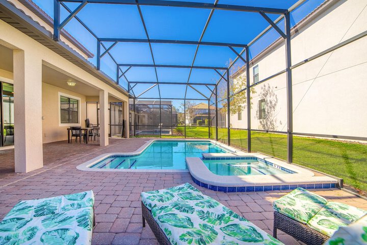 Pool 57 of 98