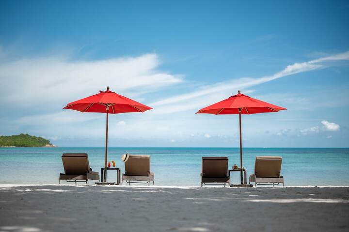 Beach 128 of 136