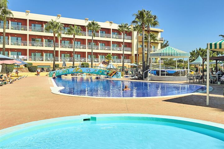 Hotel with Pool
