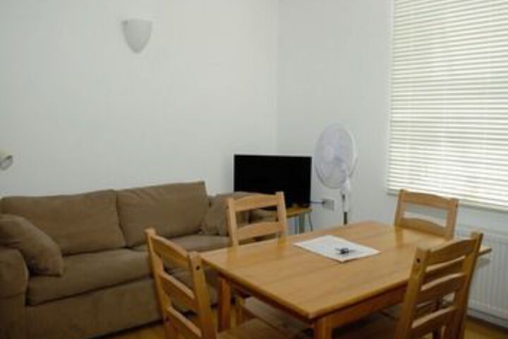 Room 25 of 29
