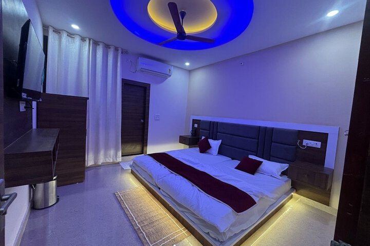 Room 18 of 20