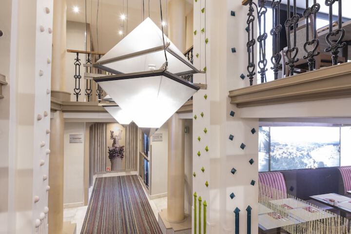 Hotel Lobby