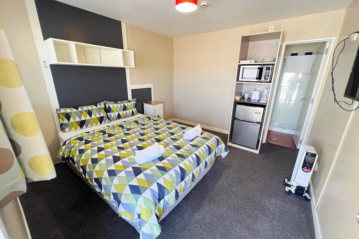 Room 35 of 74