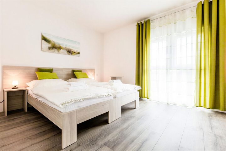 Room 6 of 20