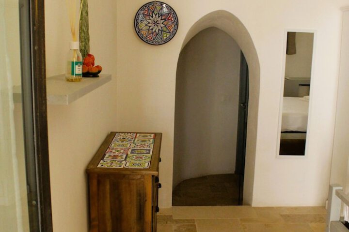 Room 9 of 39