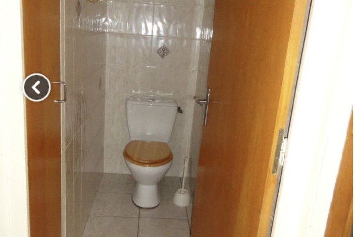 Room 14 of 16
