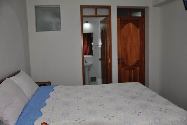Room 9 of 28