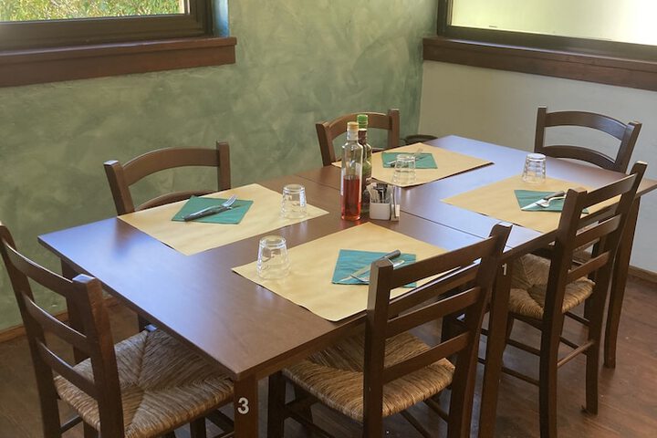 Dining 14 of 24