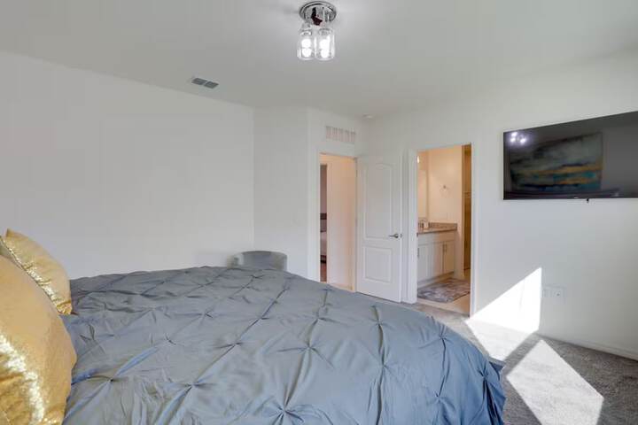 Room 8 of 24