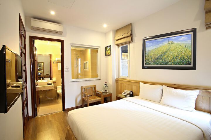 Room 8 of 25