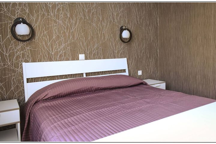 Room 40 of 52