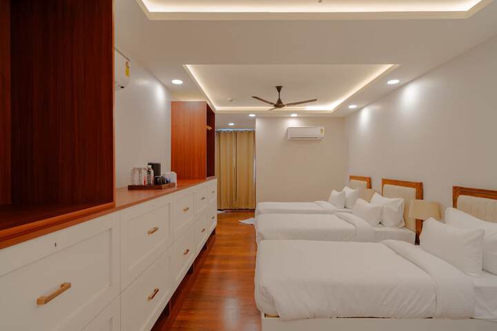 Room 16 of 35