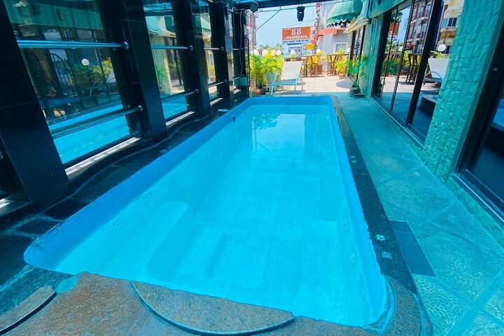 Pool 42 of 47