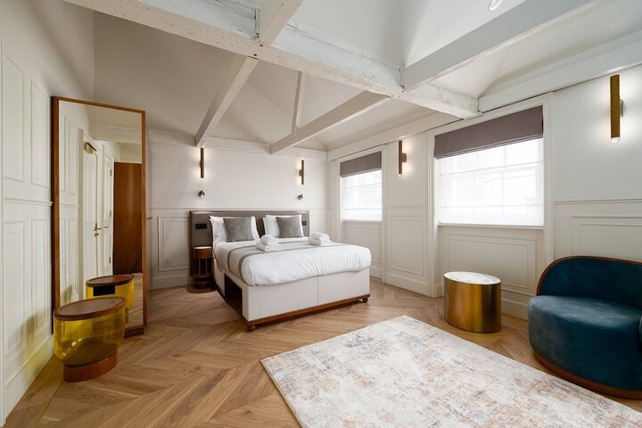 Room 140 of 280