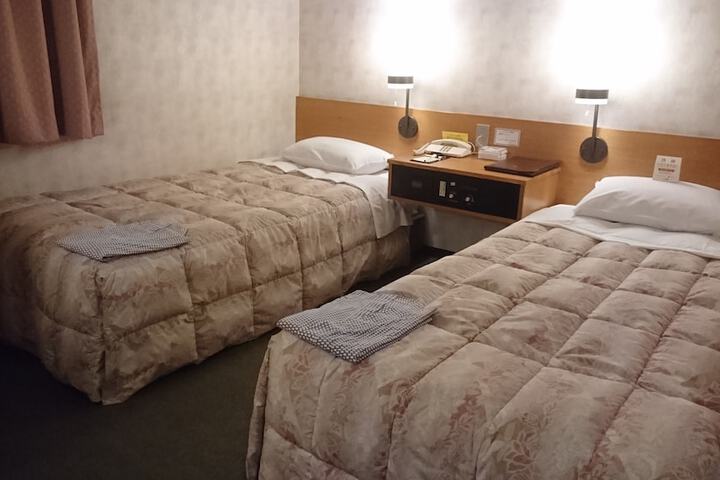 Room 5 of 20
