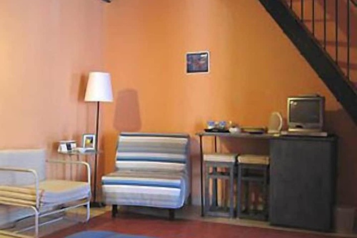 Room 15 of 40