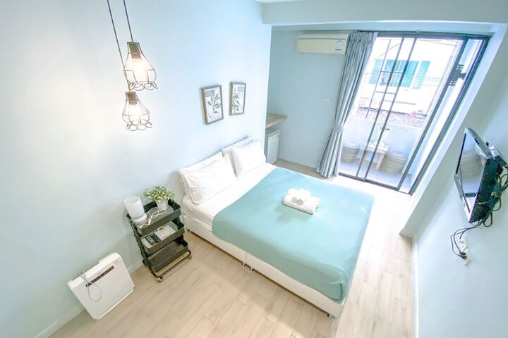 Room 4 of 62