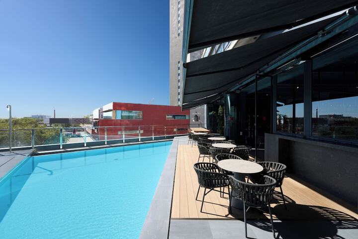 Pool 56 of 84