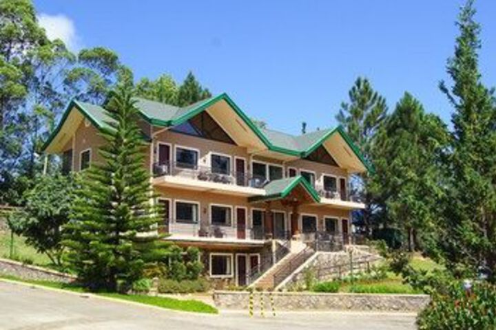Pinegrove Mountain Lodge
