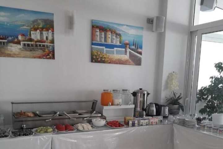 Breakfast/Coffee Service 101 of 106