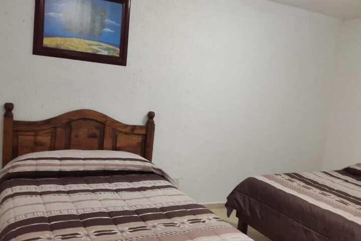 Room 11 of 38