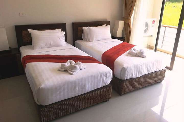 Room 14 of 64