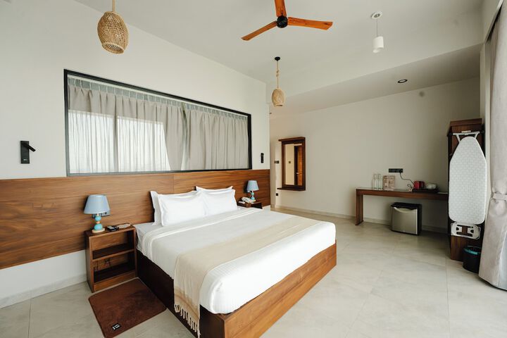 Room 82 of 174