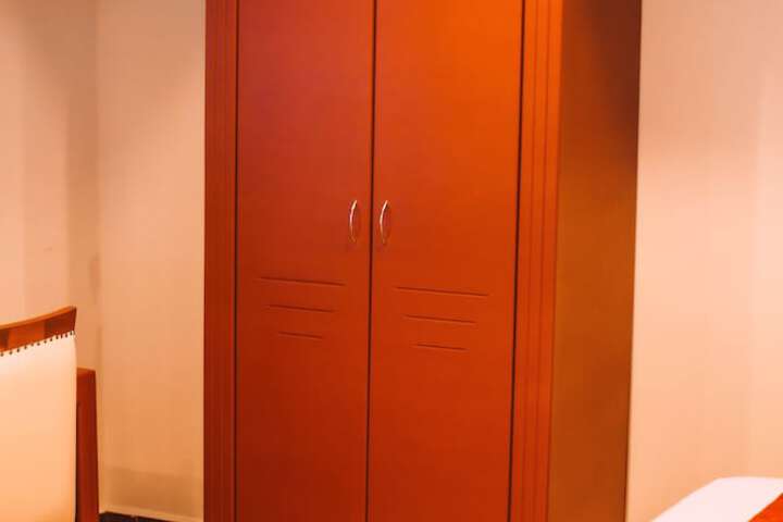 Room 35 of 79