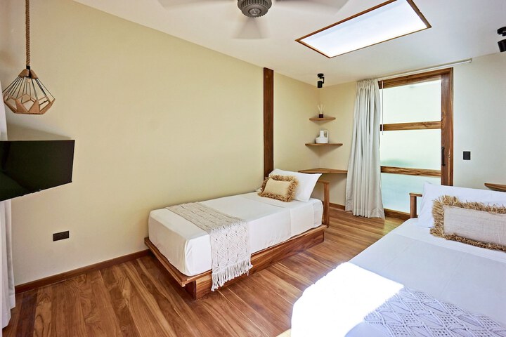 Room 17 of 294
