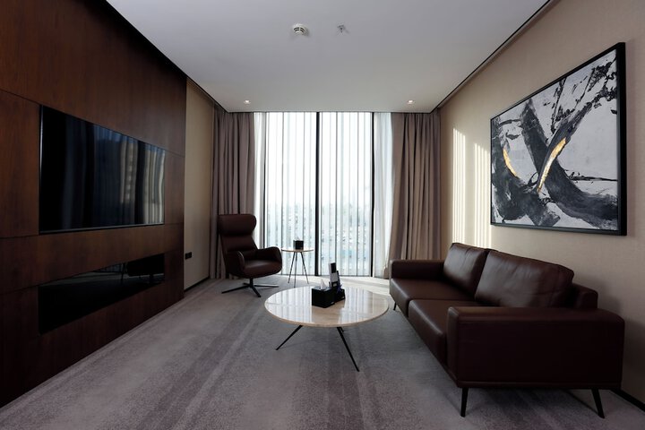 Room 9 of 49