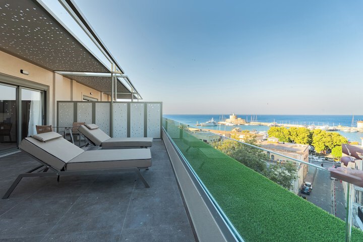 Terrace/Patio 182 of 187
