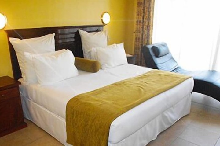 Room 4 of 22